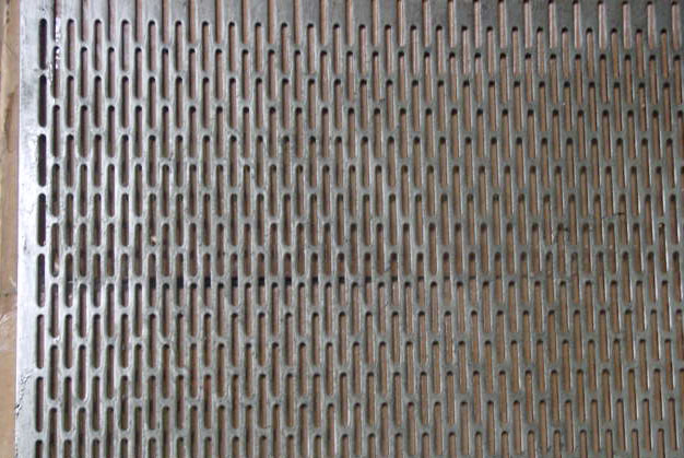slotted screen